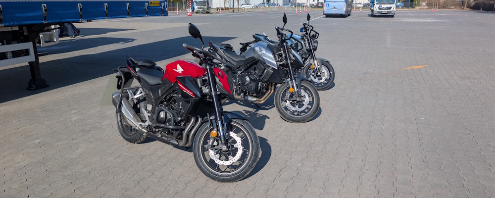 Motory_post Motory_post